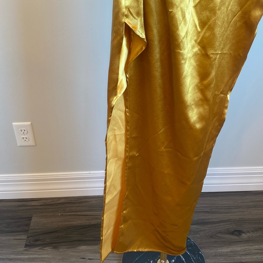 Women’s Gold One Shoulder Maxi Dress, Size Small, EUC - Picture 8 of 11